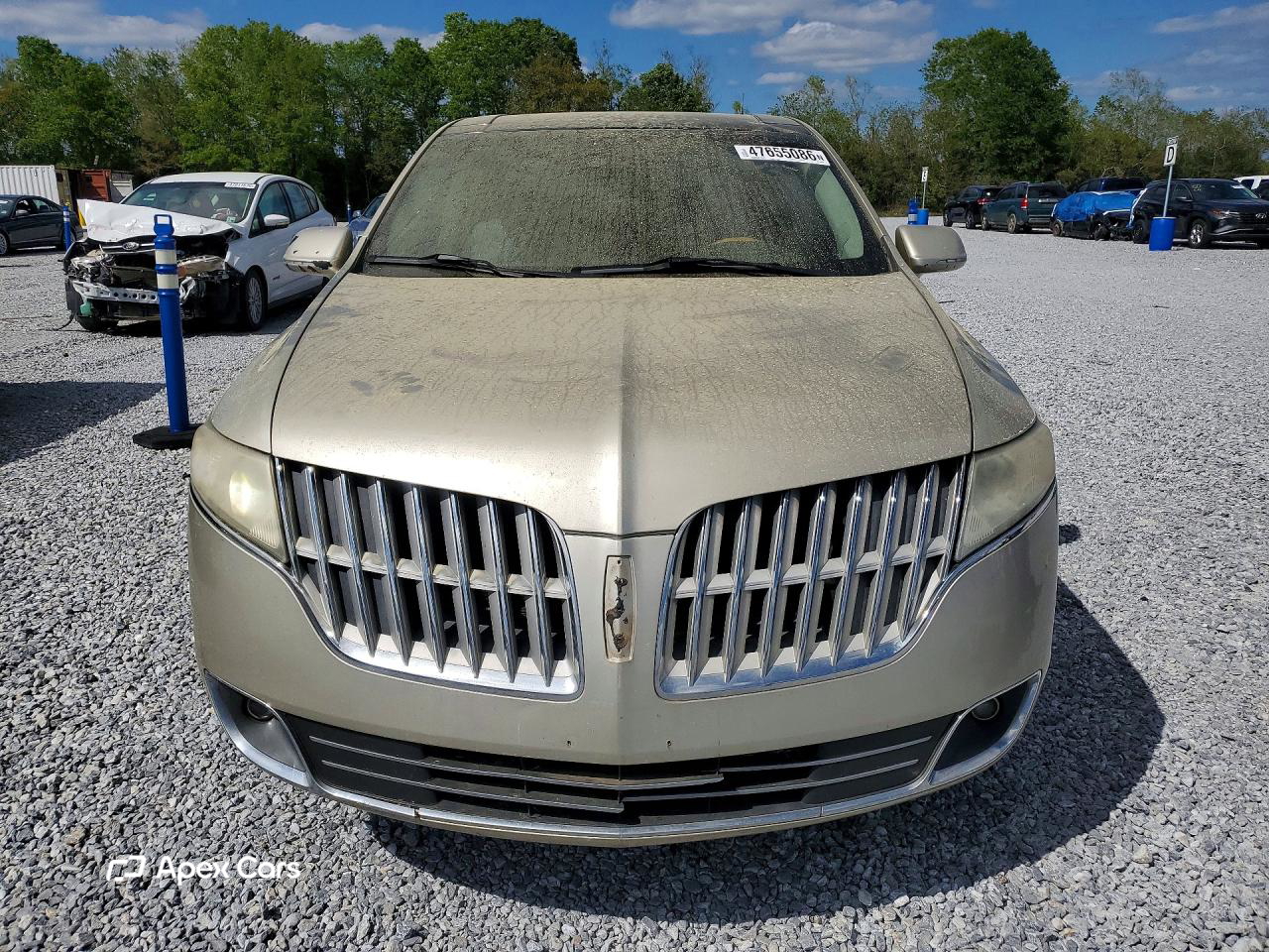 Lincoln MKT 2010
