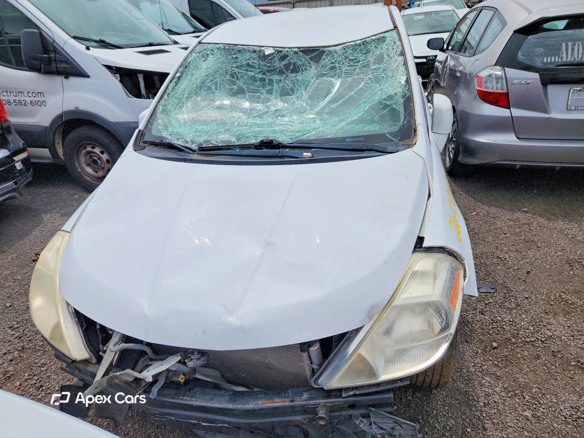 Nissan Versa 2011