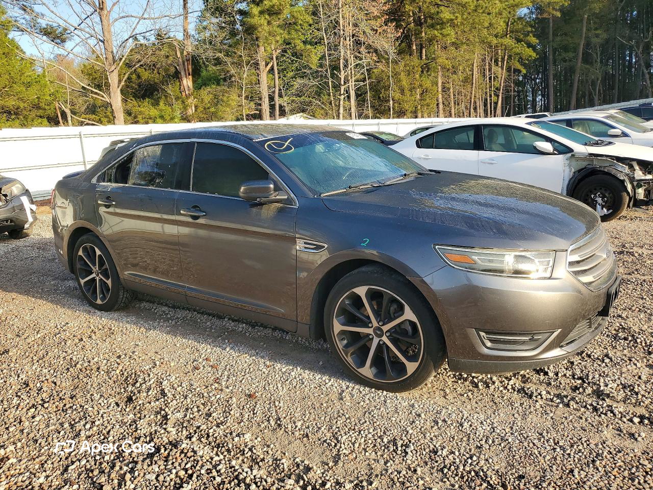 Ford Taurus 2015