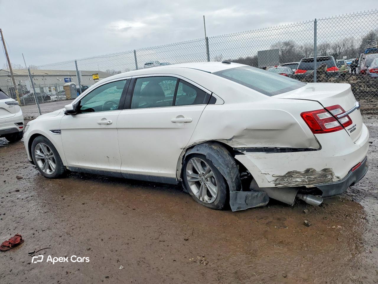 Ford Taurus 2015