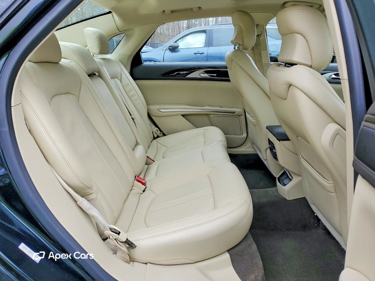 Lincoln MKZ 2014