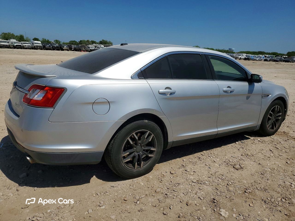 Ford Taurus 2010