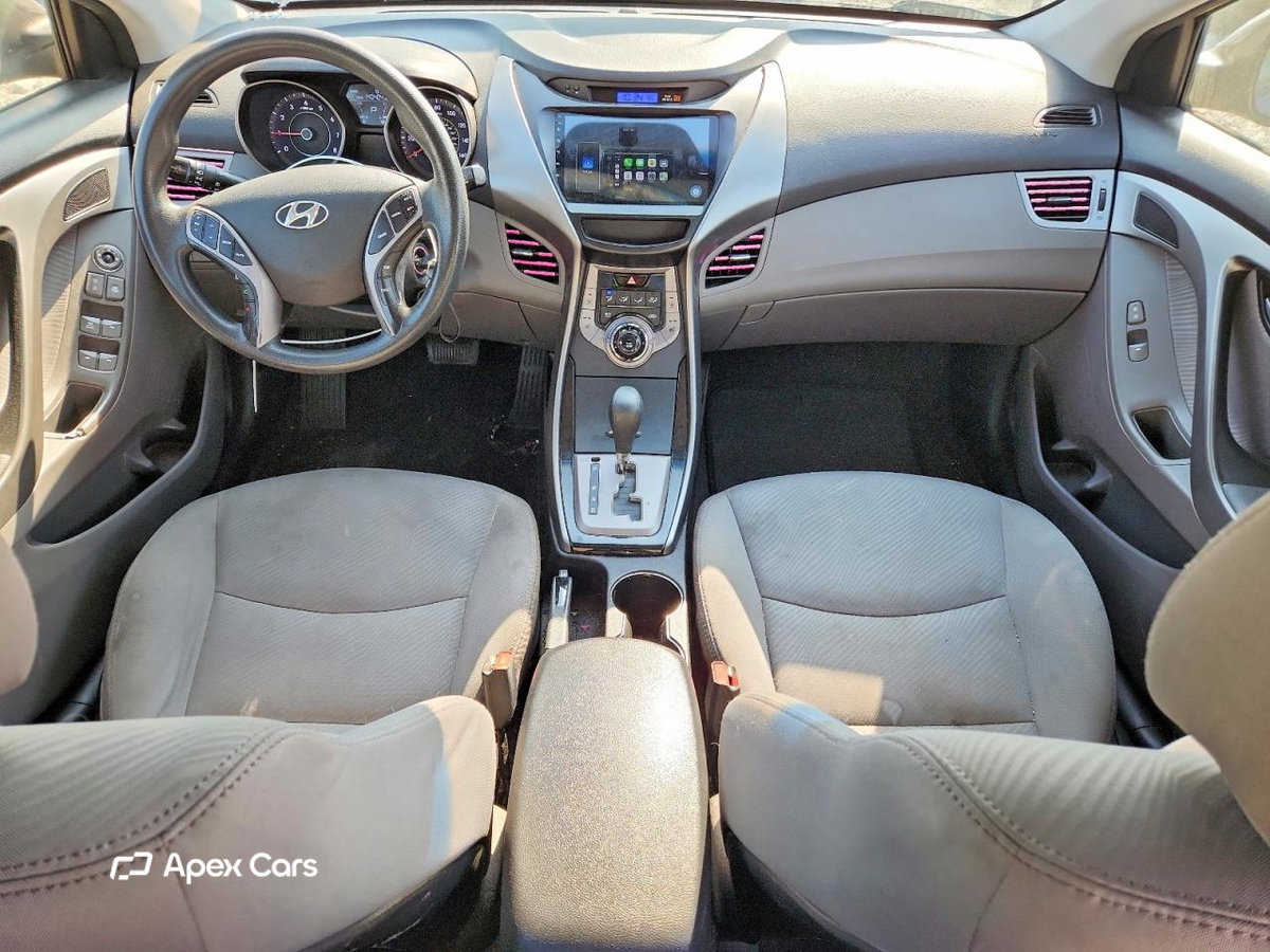 Hyundai Elantra 2013