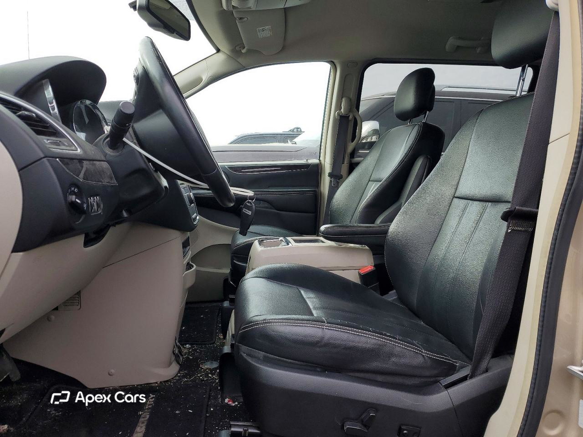 Chrysler Voyager 2016