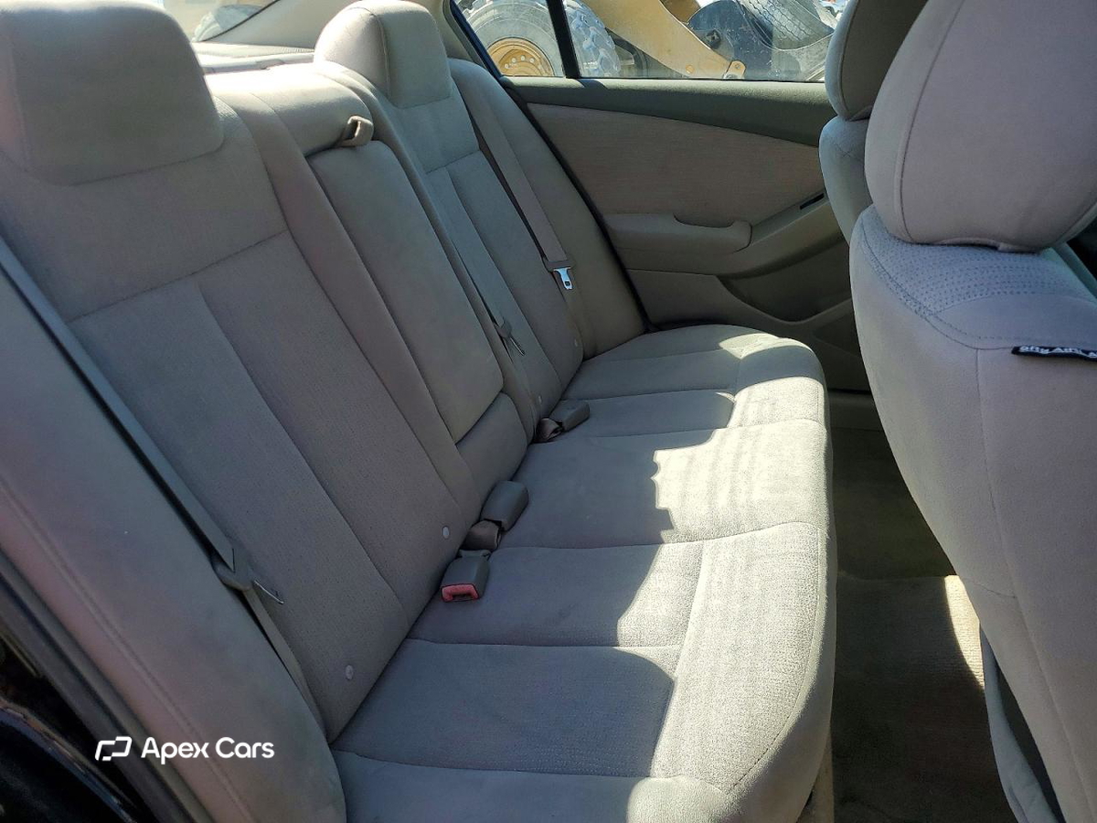 Nissan Altima 2010