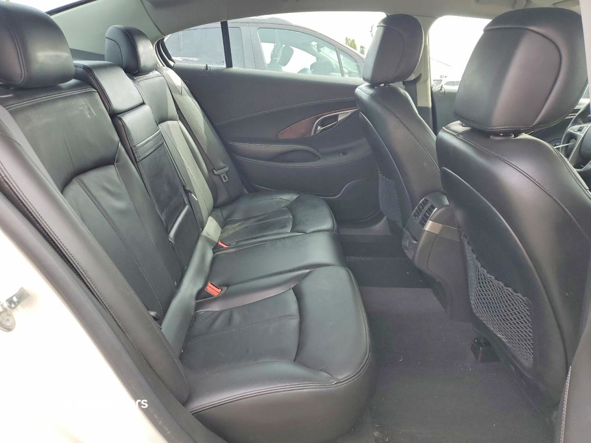 Buick LaCrosse 2011