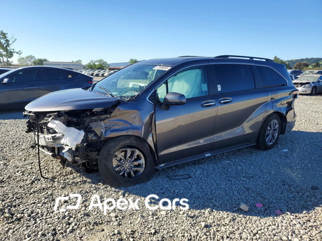 Toyota Sienna 2024 - Image 1 of 14