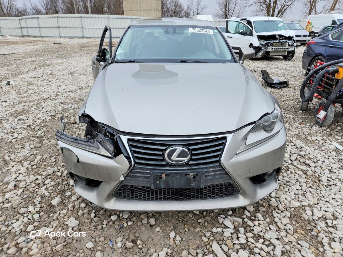Lexus IS 2015