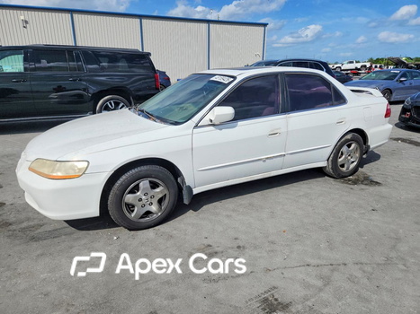 Honda Accord 2000 - Image 1 of 12