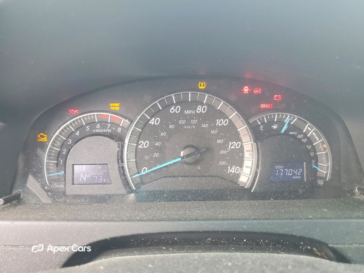 Toyota Camry 2012