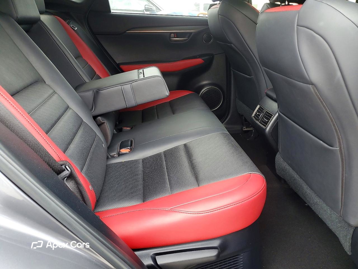 Lexus NX 2021