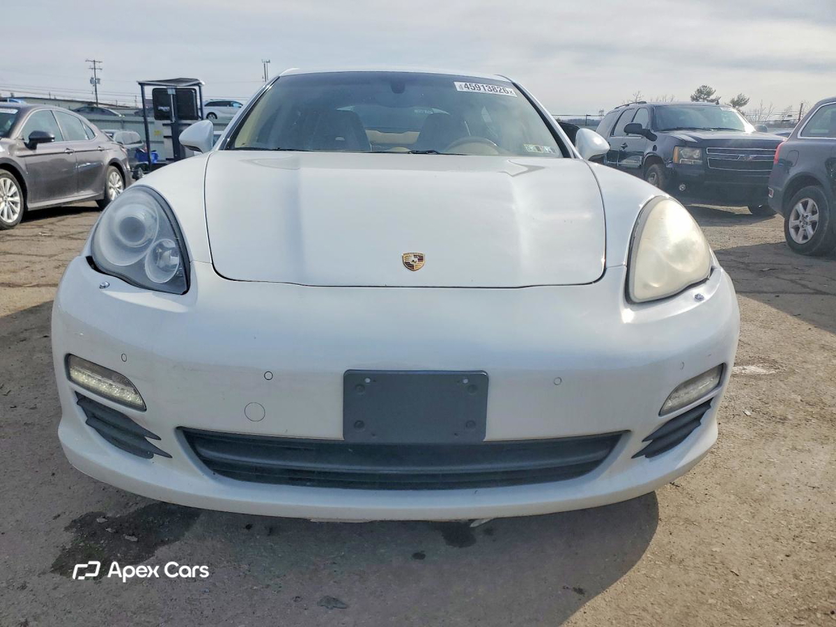 Porsche Panamera 2013
