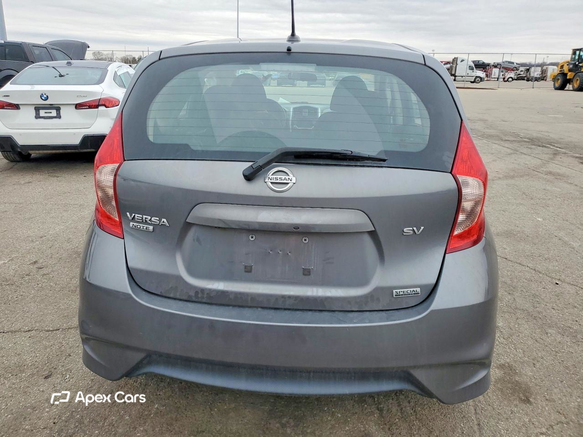 Nissan Versa 2018