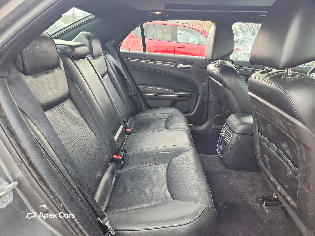 Chrysler 300 2011