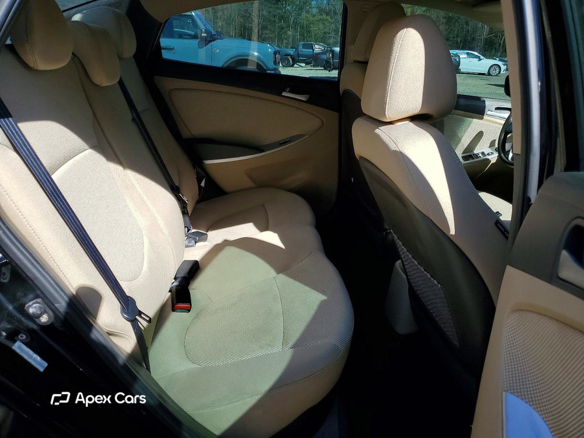 Hyundai Accent 2012