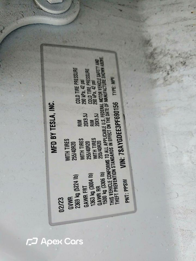 Tesla Model Y 2023