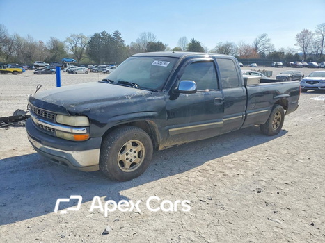Chevrolet Silverado 2001 - Image 1 of 13