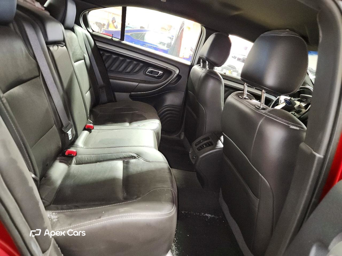 Ford Taurus 2015