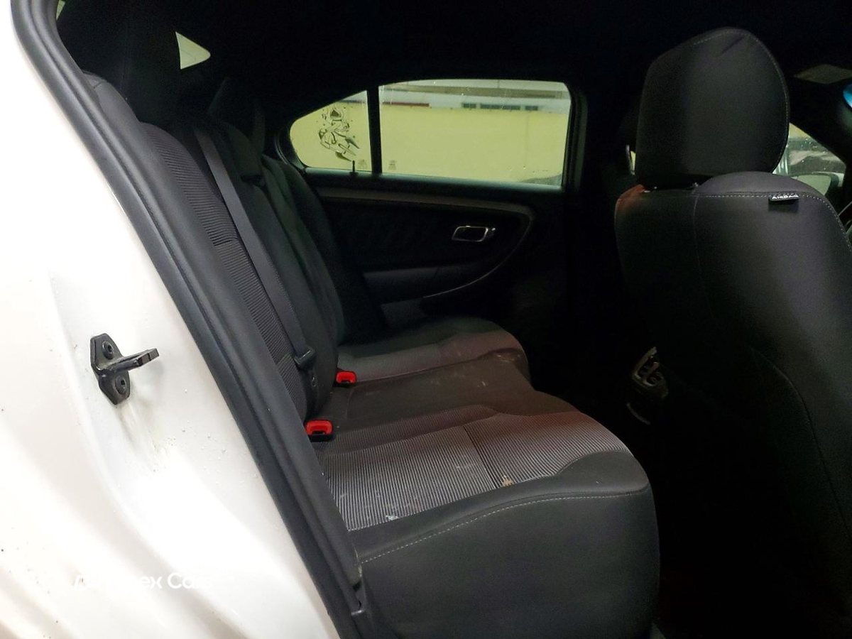 Ford Taurus 2016