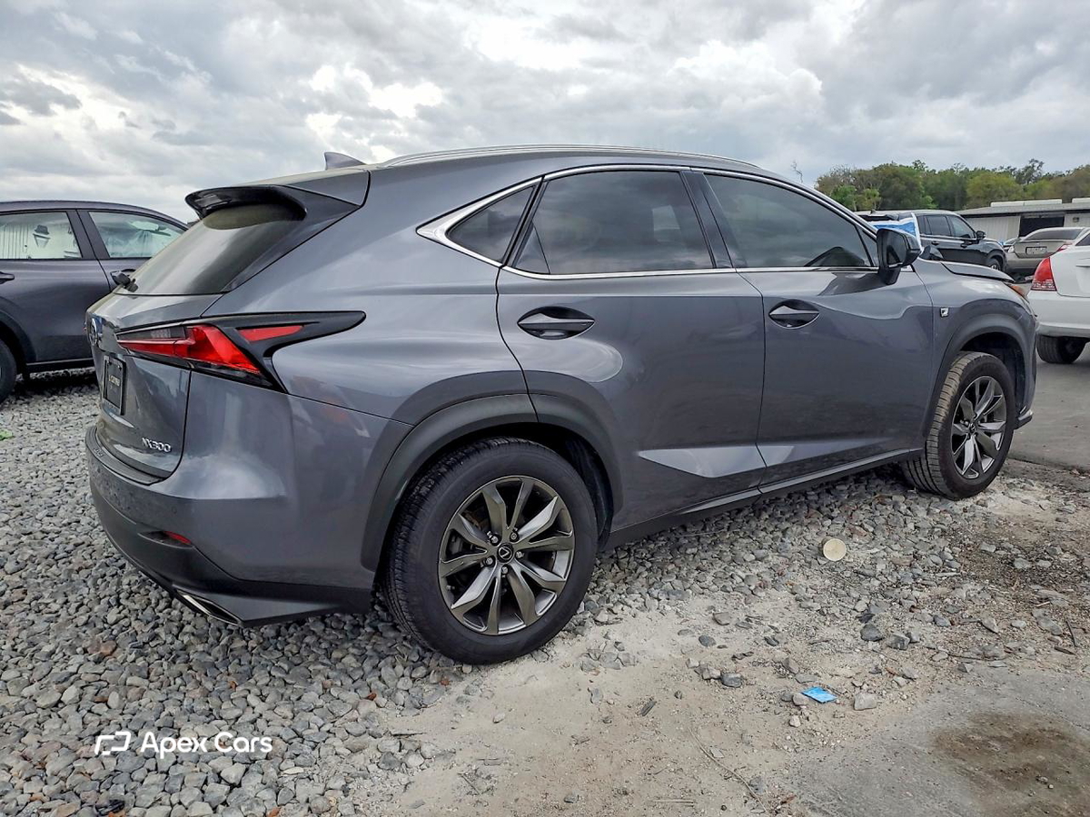 Lexus NX 2021