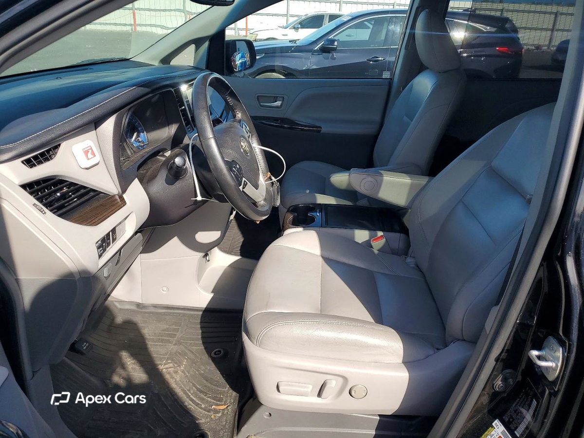 Toyota Sienna 2017