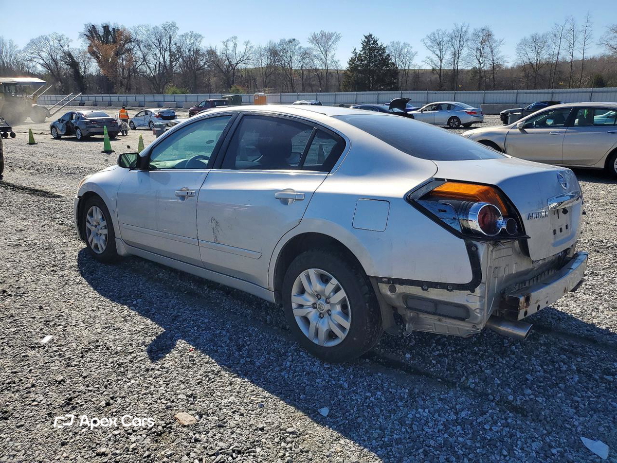 Nissan Altima 2010