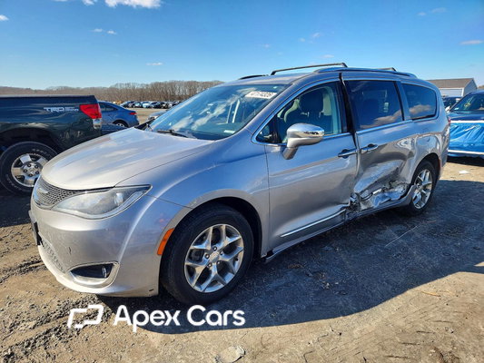 Chrysler Pacifica 2018 - Image 1 of 13
