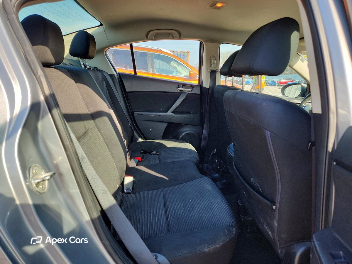 Mazda 3 2012