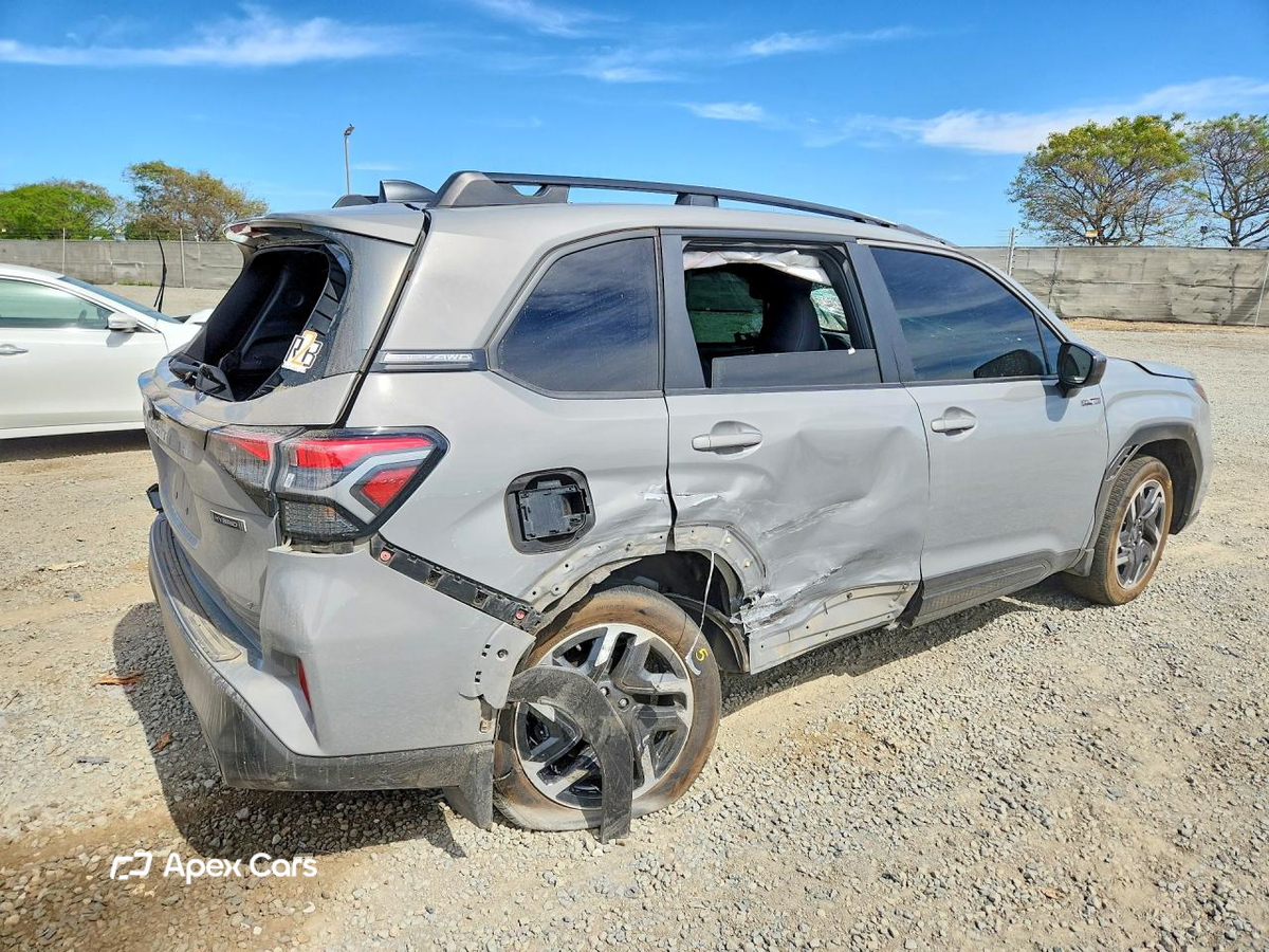 Subaru Forester 2025