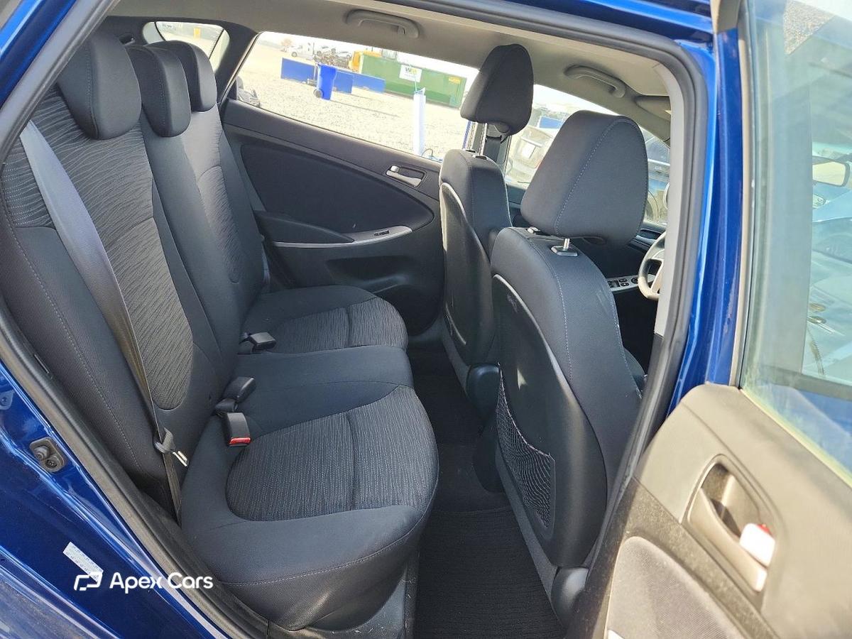 Hyundai Accent 2015