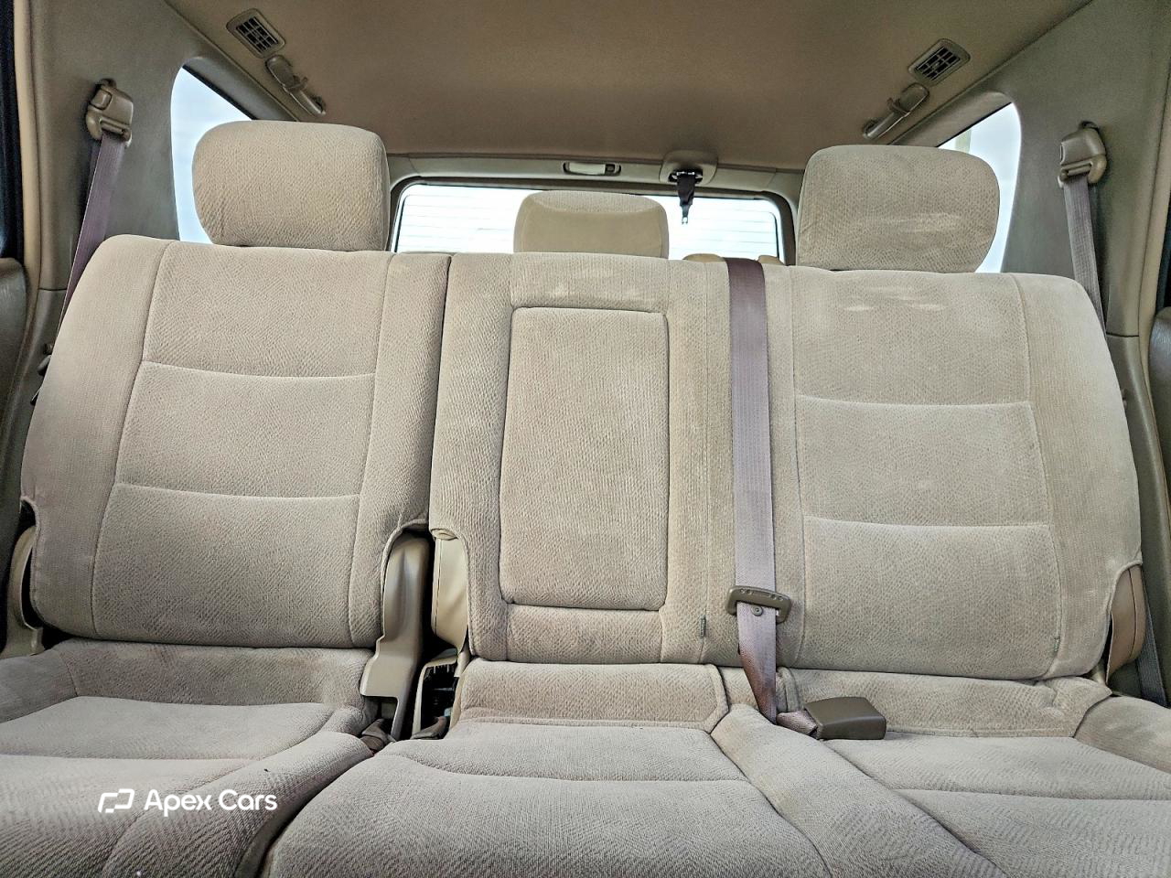 Toyota Sequoia 2004