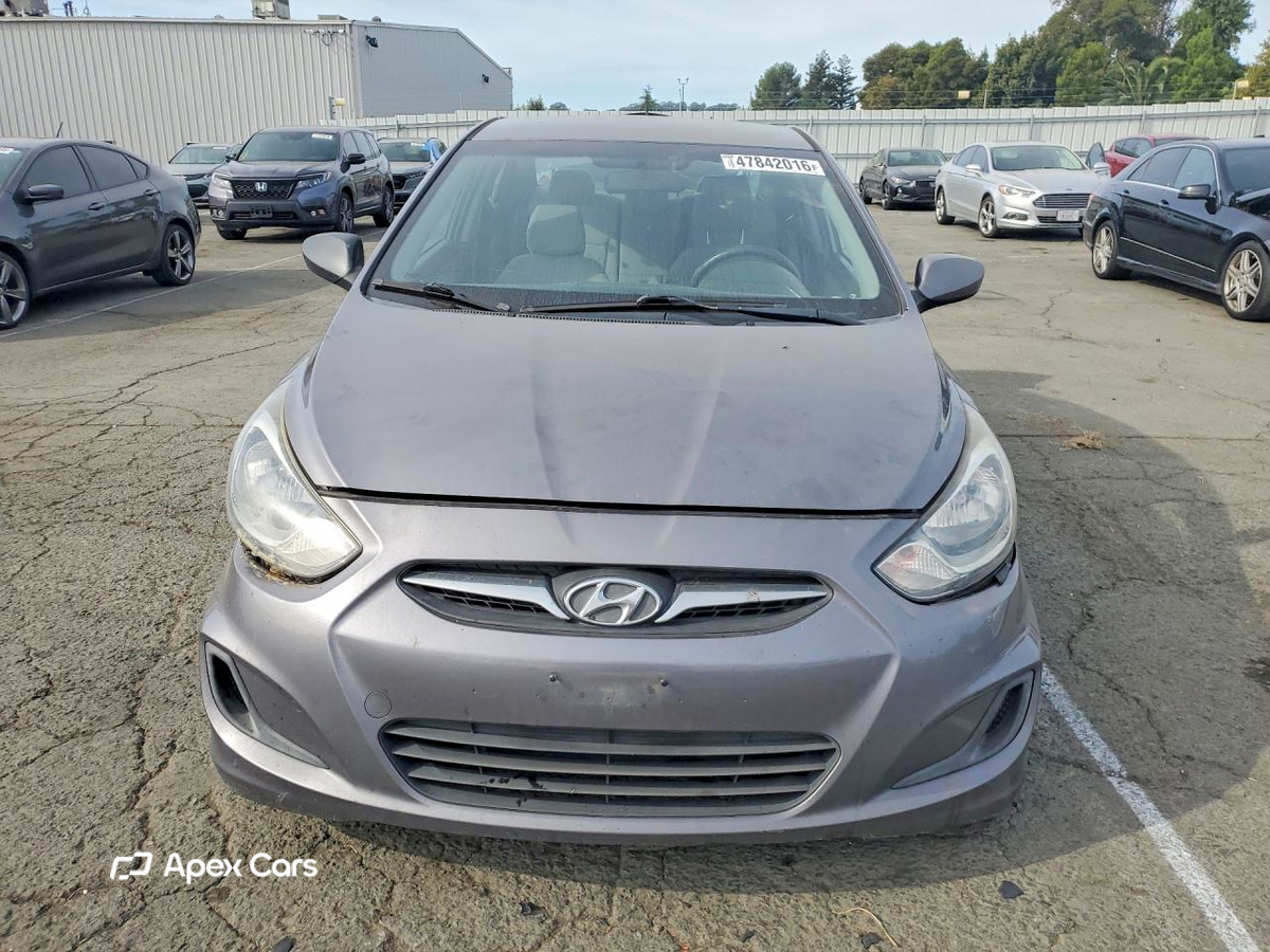 Hyundai Accent 2013