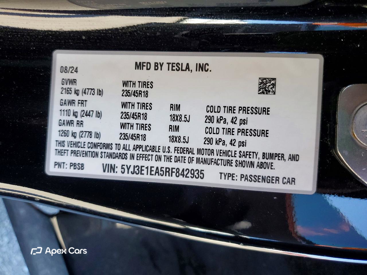 Tesla Model 3 2024