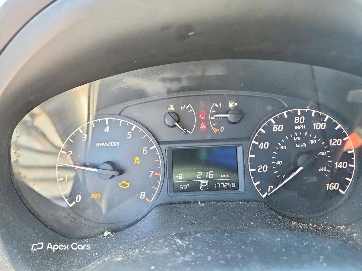 Nissan Sentra 2015
