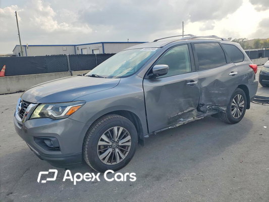Nissan Pathfinder 2017 - Image 1 of 14
