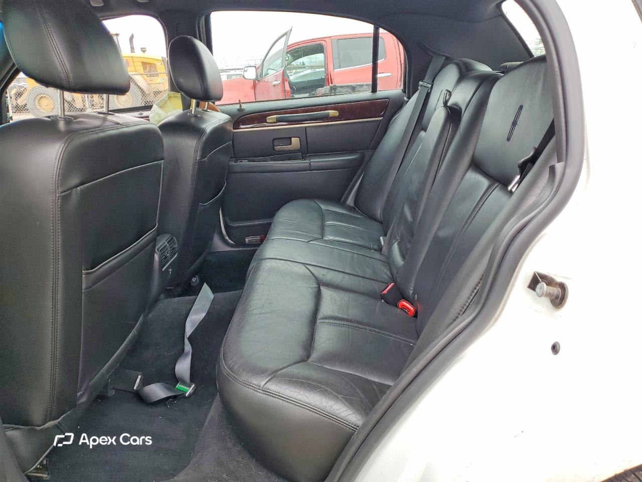 Lincoln Town Car 2010
