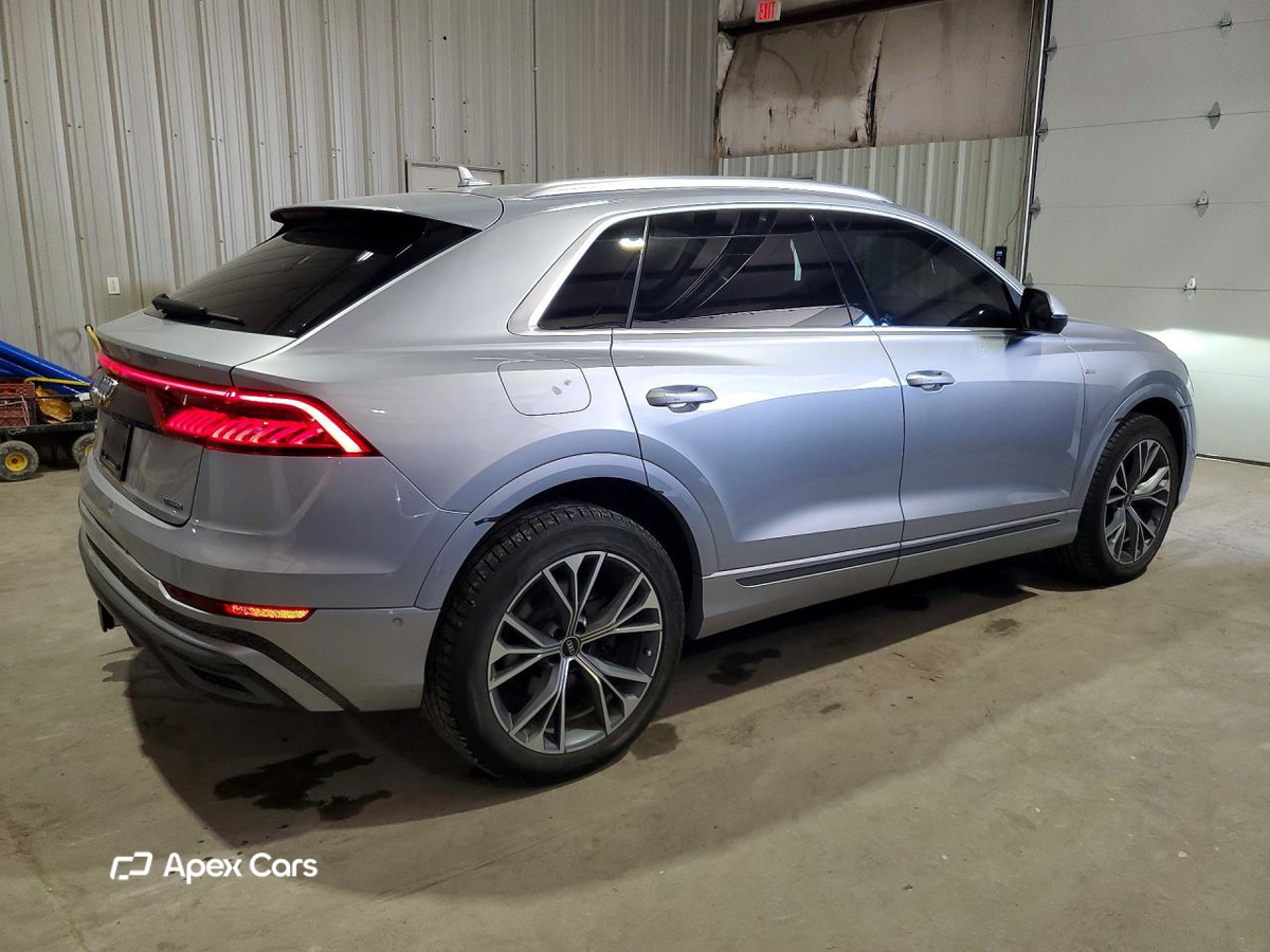 Audi Q8 2021