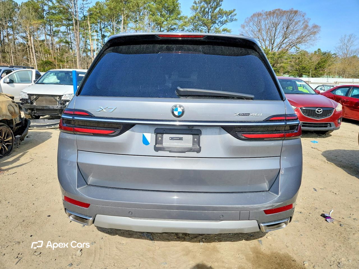 BMW X7 2025