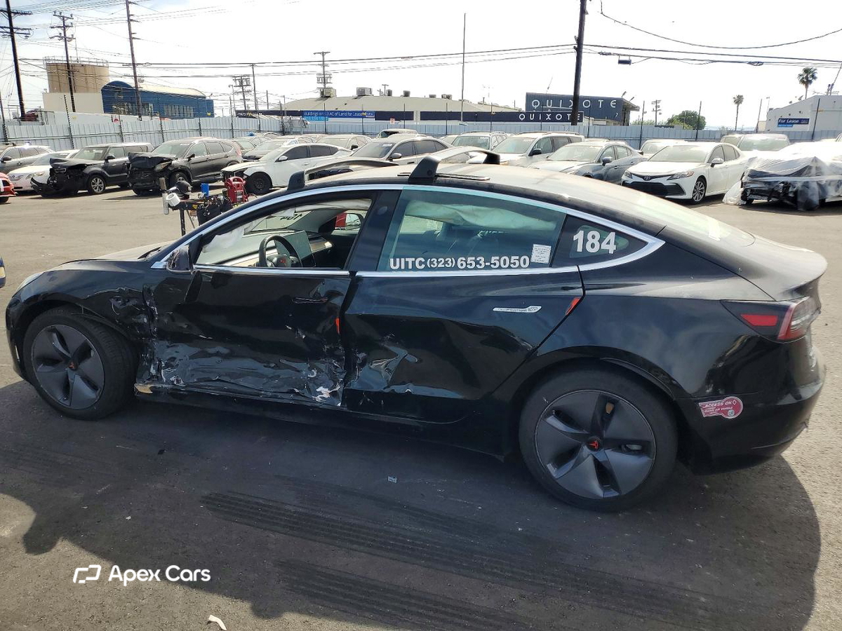 Tesla Model 3 2020