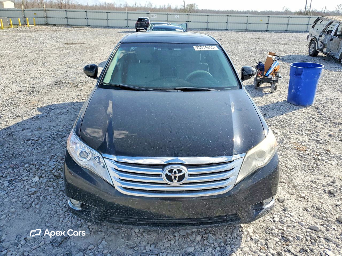 Toyota Avalon 2012