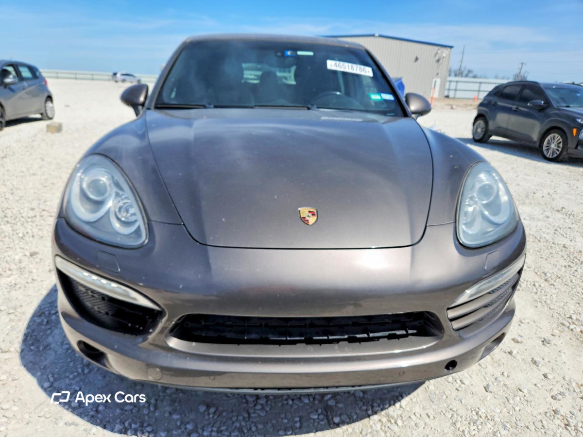 Porsche Cayenne 2012