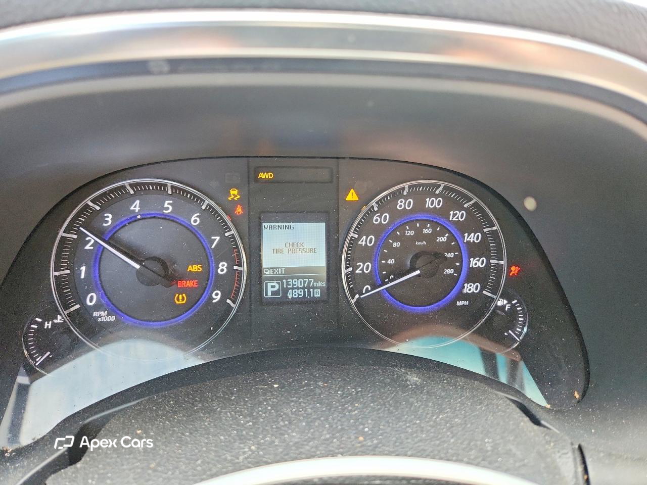 Infiniti QX70 2015