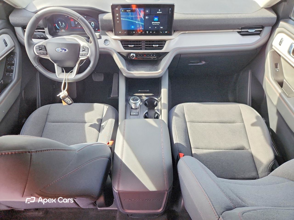 Ford Explorer 2025