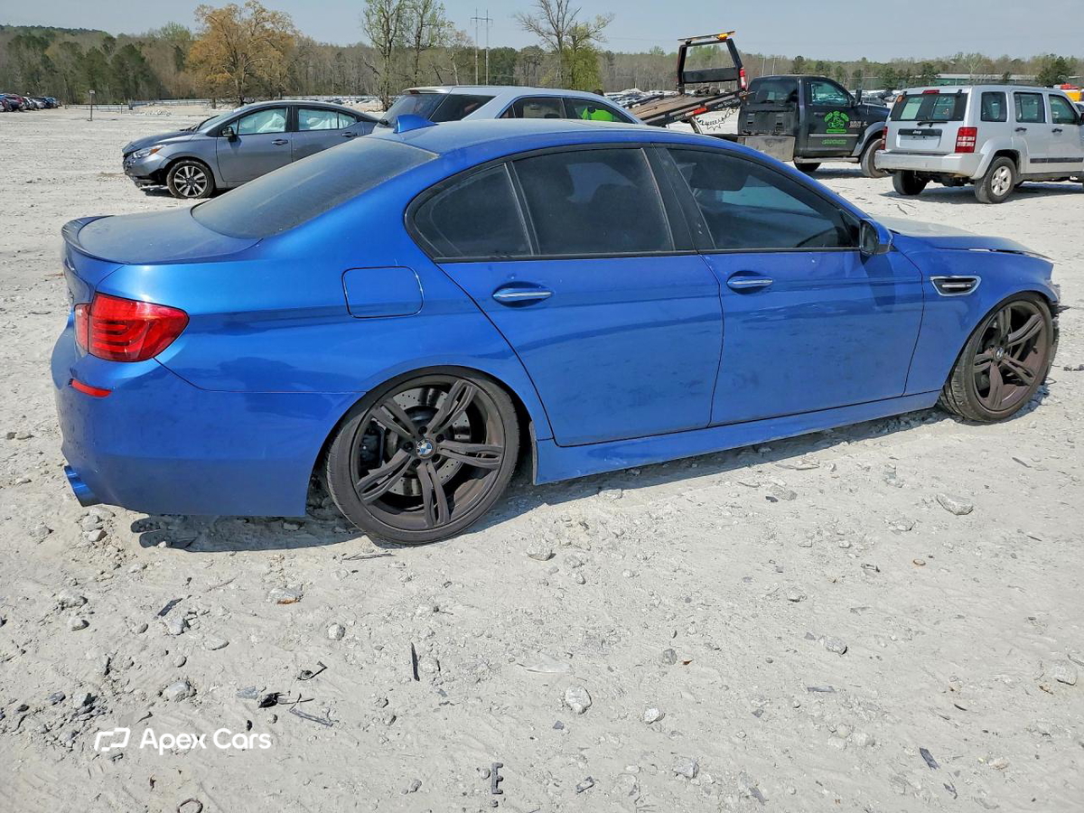 BMW M5 2013