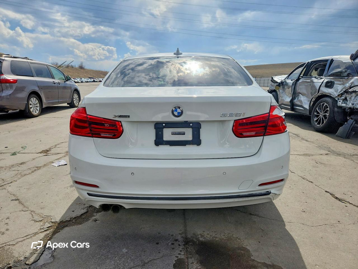 BMW Series 3 2016