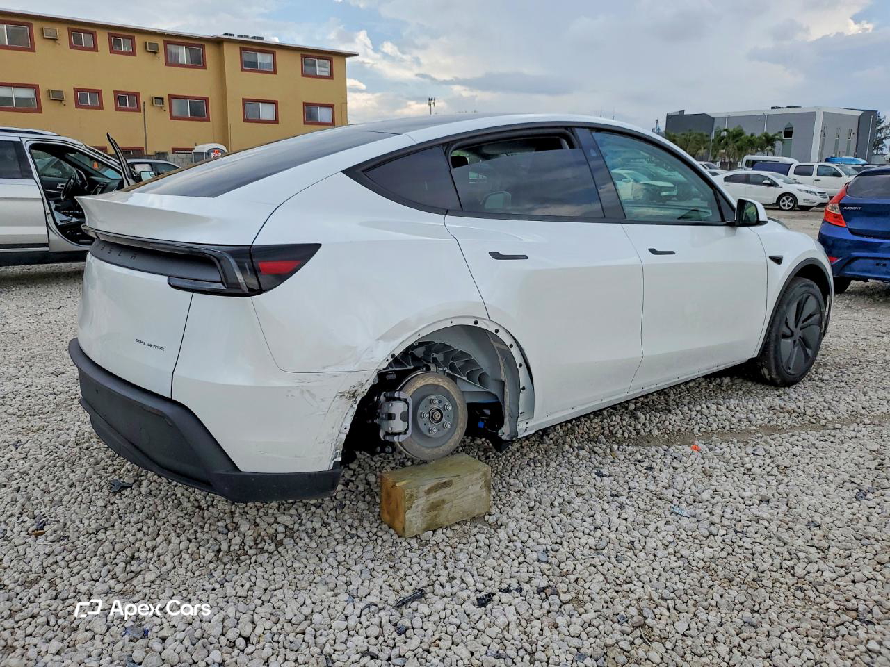 Tesla Model Y 2026