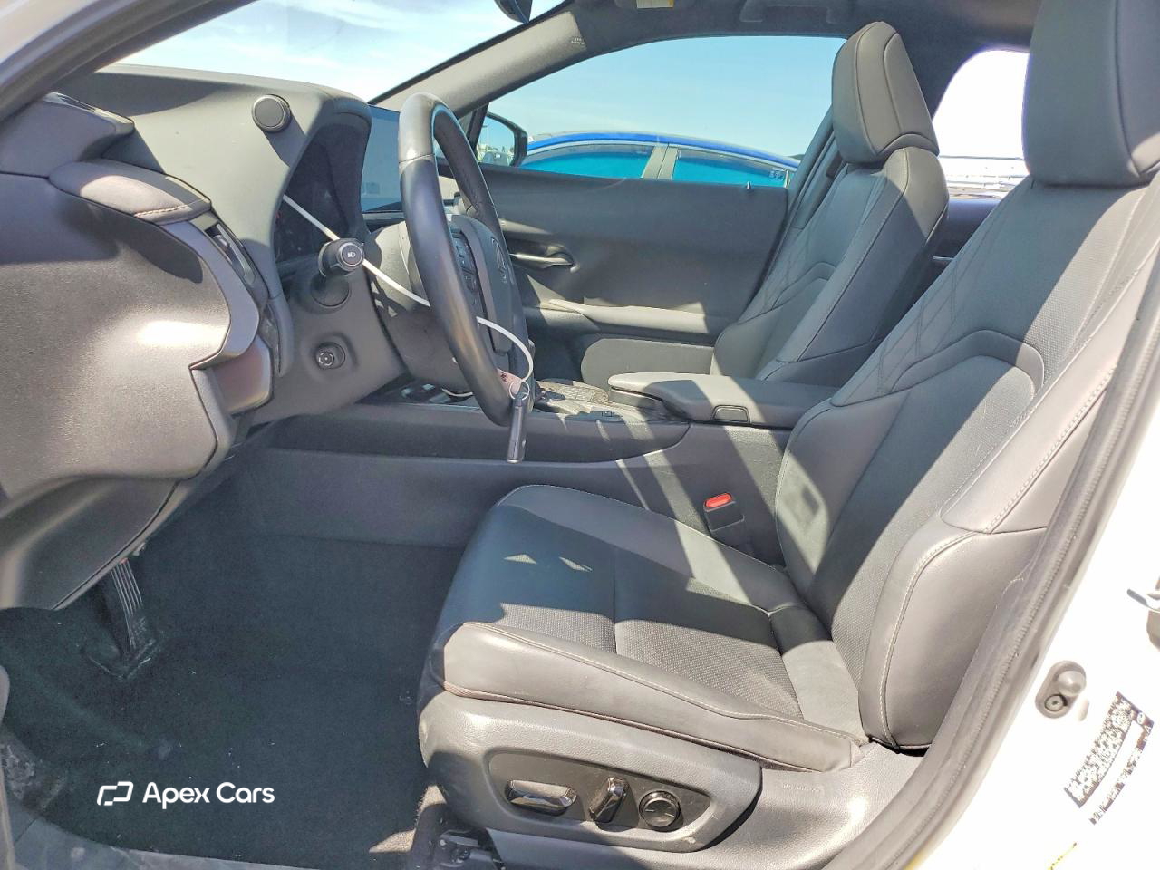 Lexus UX 2023