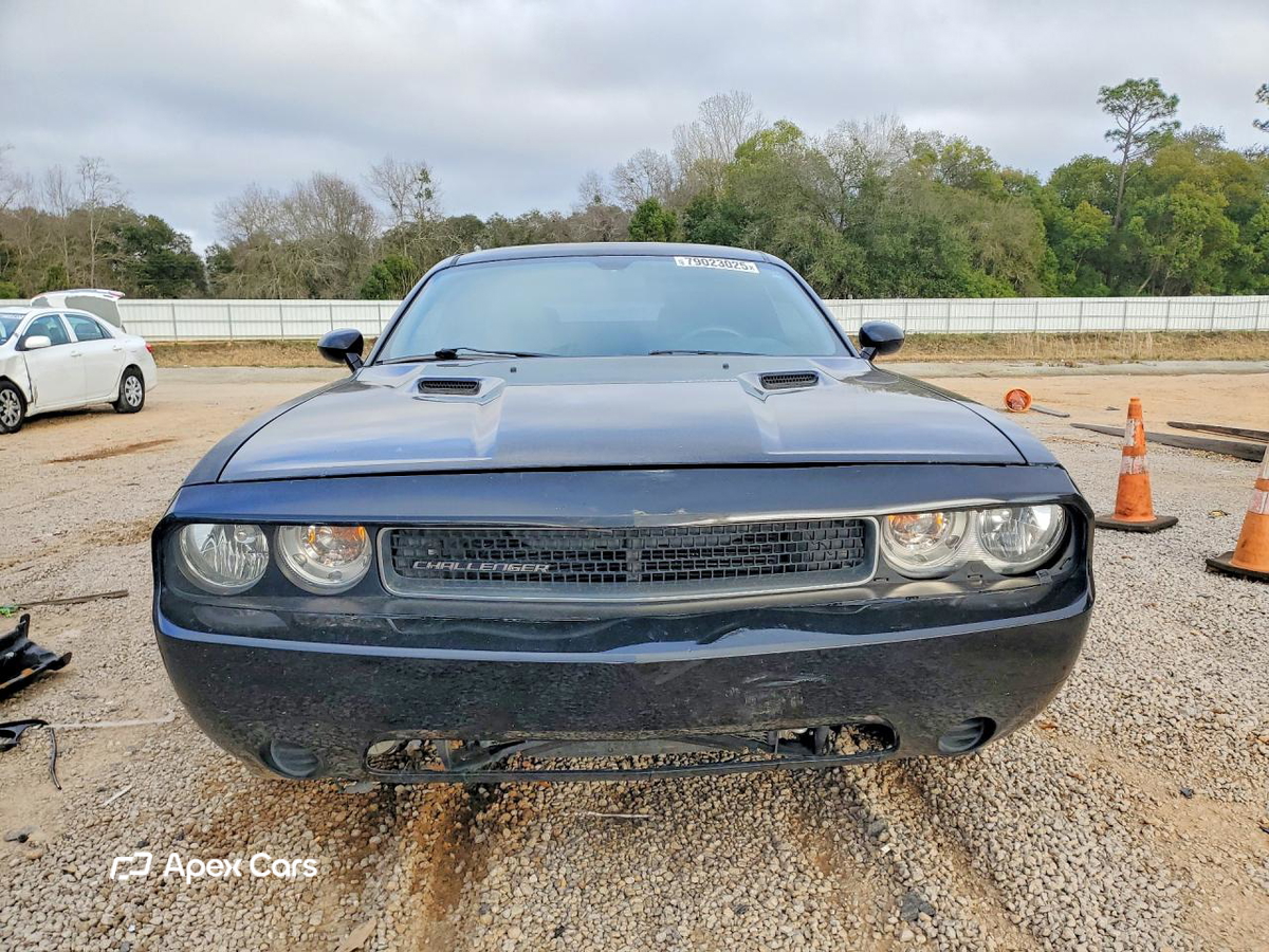 Dodge Challenger 2011