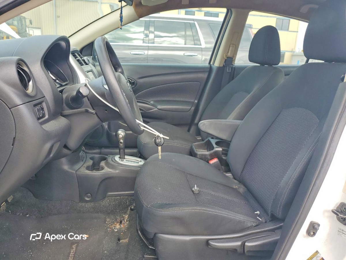 Nissan Versa 2019
