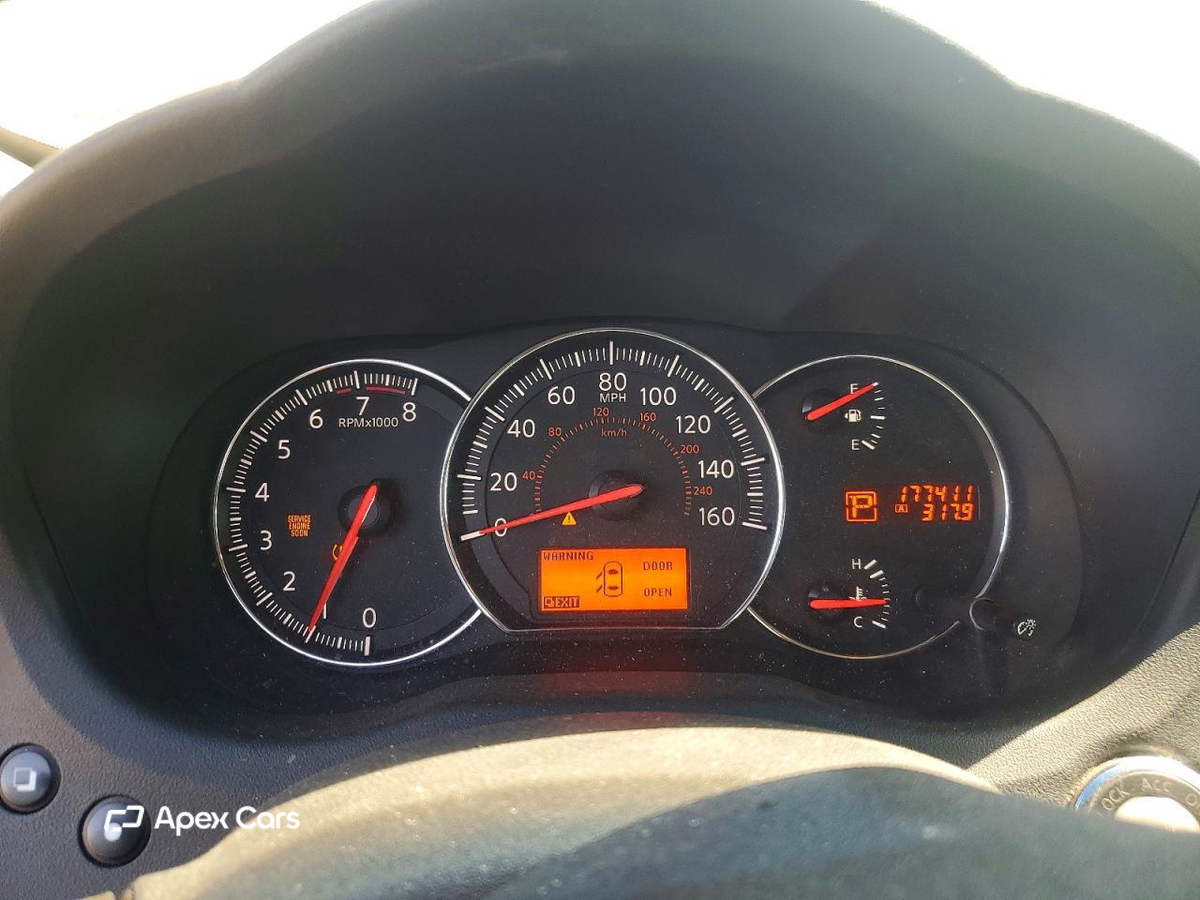 Nissan Maxima 2010